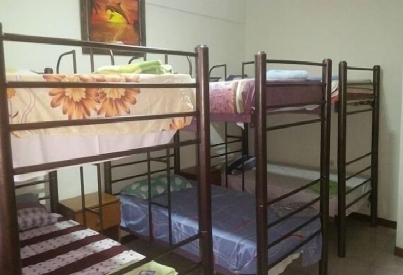 اتاق خانوادگی, Hostal Ibiza