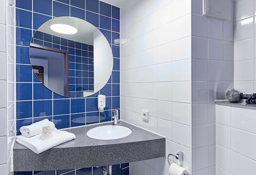 اتاق استاندارد سه نفره, B&b Hotel Dortmund City