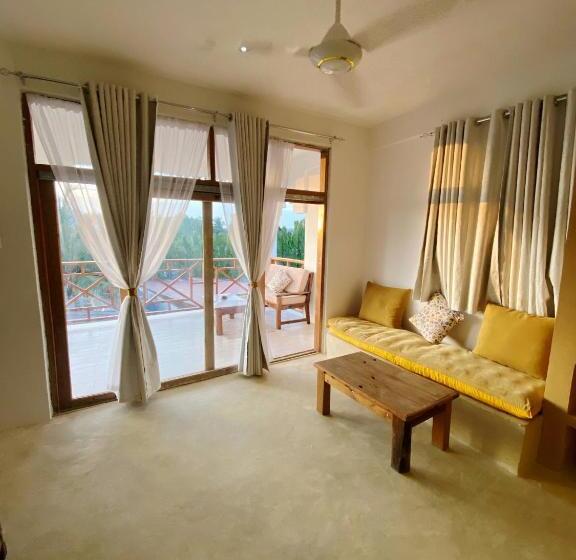Deluxe Suite King Bed, Nungwi Garden Boutique