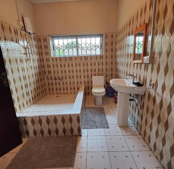 اتاق سوپریور با تخت بزرگ, Tumi Hostel
