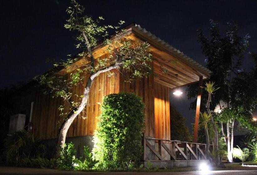 اتاق استاندارد با چشم‌انداز باغ, Chill Chill Resort