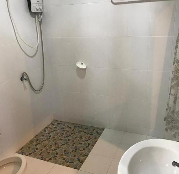 اتاق اکونومی, Chill Chill Resort