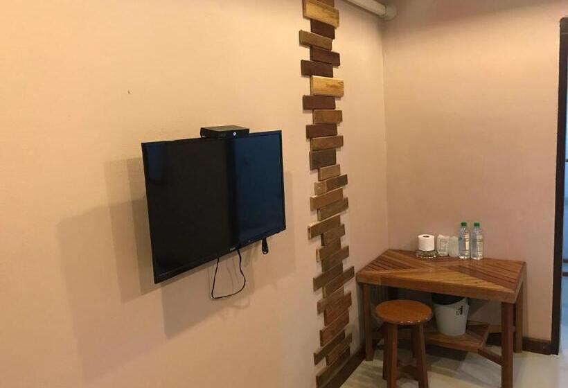 اتاق اکونومی, Chill Chill Resort