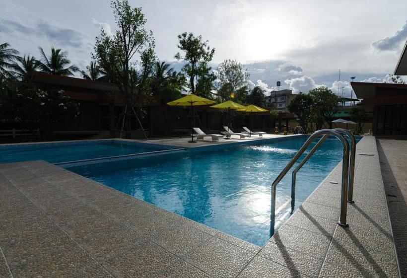 اتاق استاندارد با چشم‌انداز استخر, Golf Inn Resort