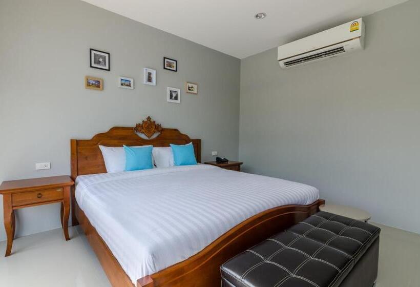 اتاق استاندارد با چشم‌انداز استخر, Golf Inn Resort