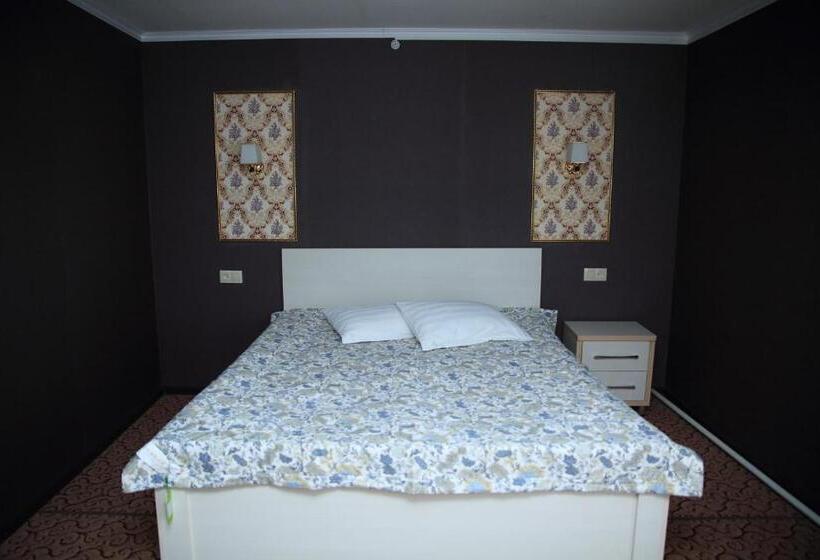 اتاق سوپریور, Aska
