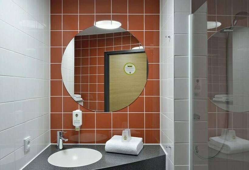 اتاق استاندارد یک نفره, B&b Hotel Magdeburg City