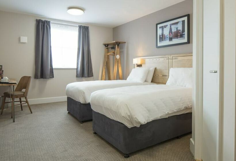 اتاق استاندارد, Gamston Lock, Nottingham By Marston's Inns
