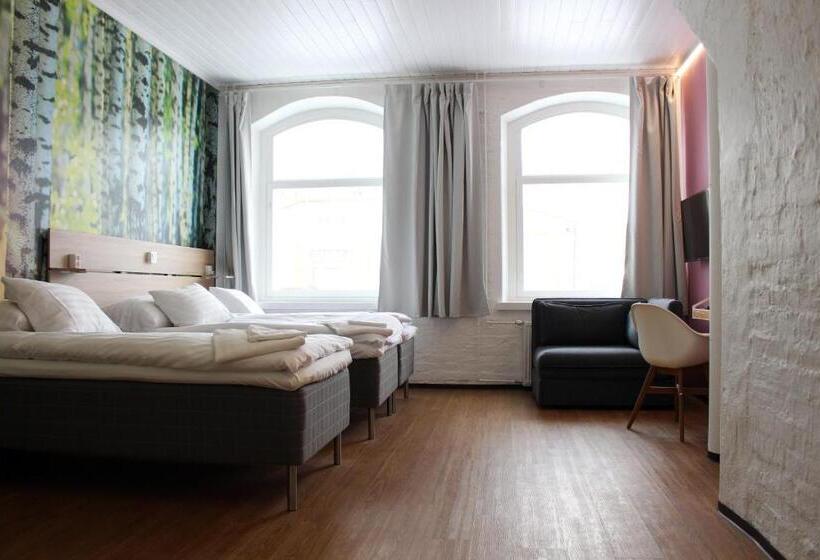 اتاق خانوادگی, Place To Sleep Hotel Rauma