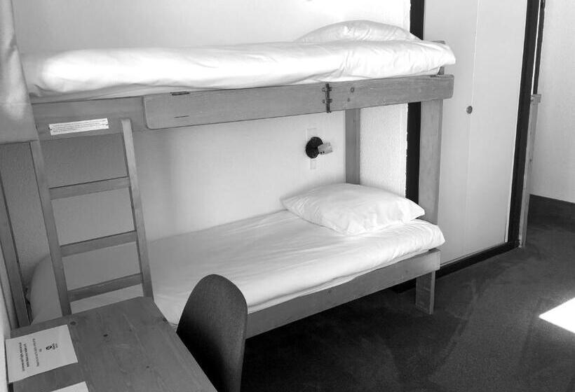 اتاق استاندارد چهار تخته, Alberta Hotel & Spa