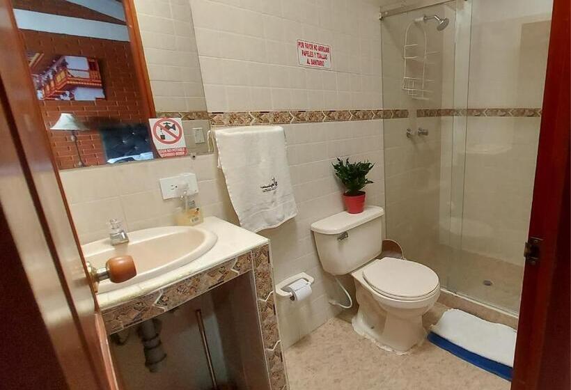 اتاق خانوادگی, Finca Hotel La Melania