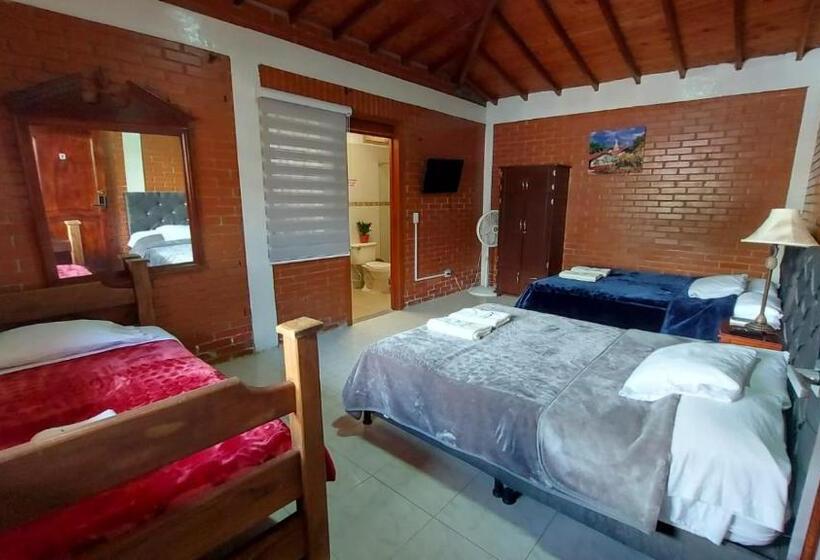 اتاق خانوادگی, Finca Hotel La Melania