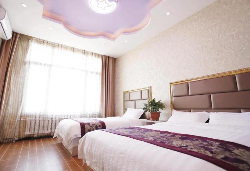 Habitación Familiar, 哈尔滨机场东方红运宾馆