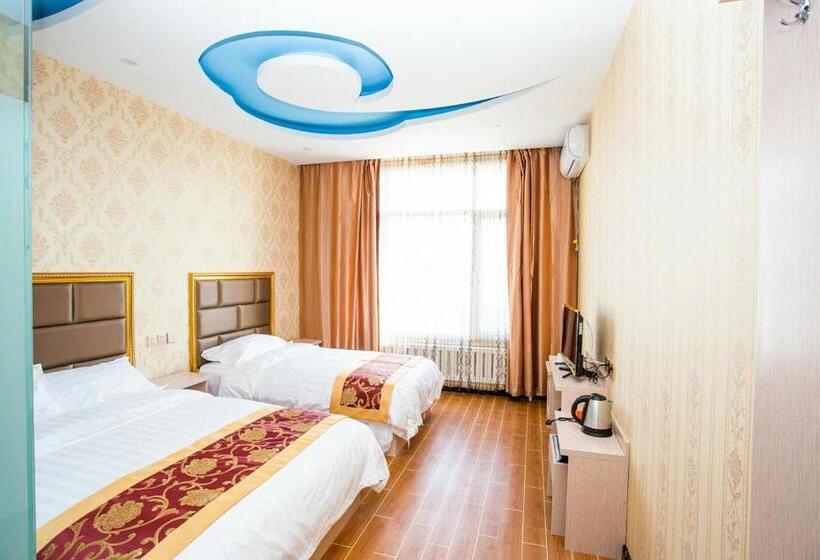 Habitación Familiar, 哈尔滨机场东方红运宾馆
