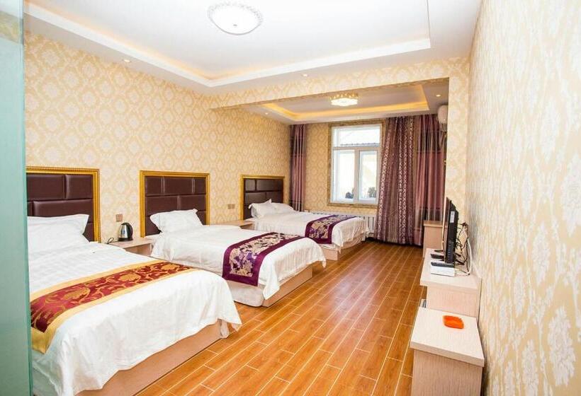 Habitación Cuádruple Estándar, 哈尔滨机场东方红运宾馆