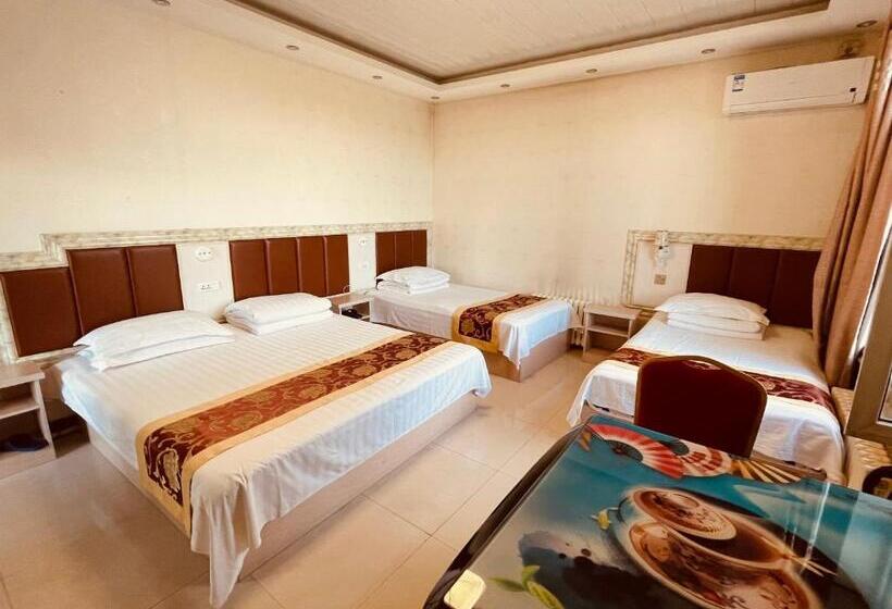 Habitación Cuádruple Estándar, 哈尔滨机场东方红运宾馆