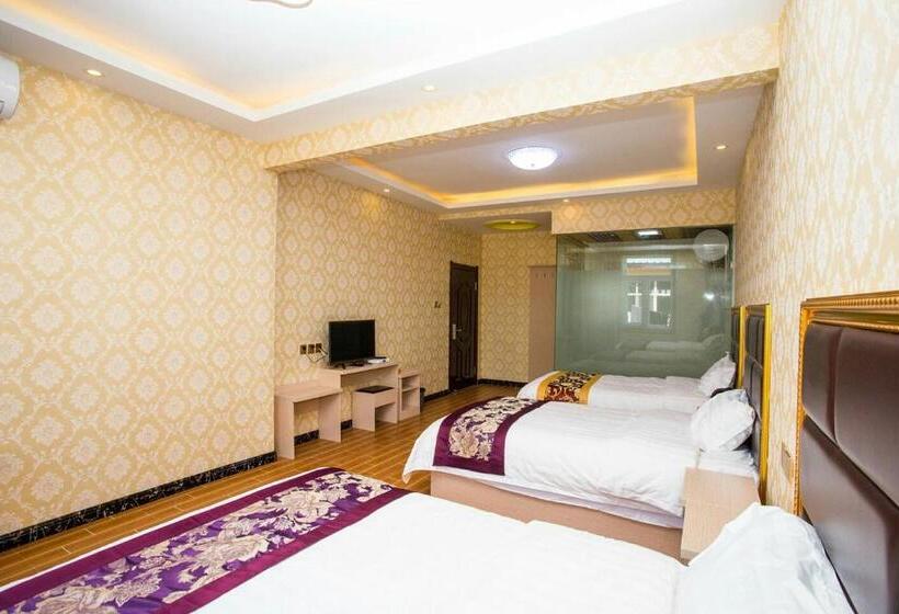 Habitación Triple Estándar, 哈尔滨机场东方红运宾馆