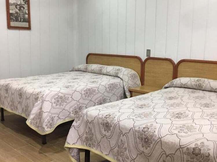 اتاق استاندارد با 2 تخت دوبل, Riviera