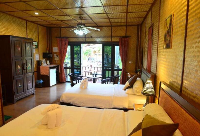 اتاق سوپریور با چشم‌انداز باغ, Viang Yonok Hotel, Restaurant, Sports Club