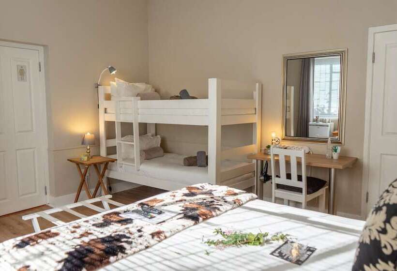 Dört Kişilik Delüks Oda, De Akker Guest House Oudtshoorn