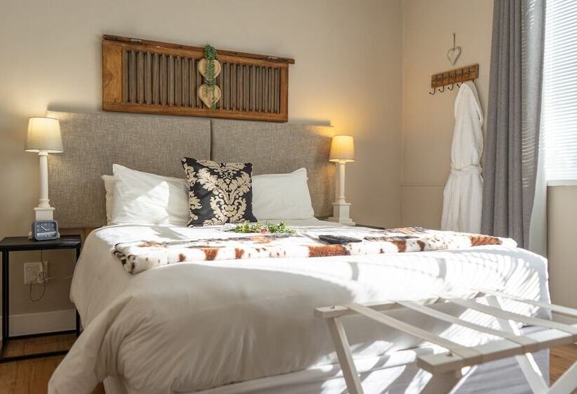 Dört Kişilik Delüks Oda, De Akker Guest House Oudtshoorn