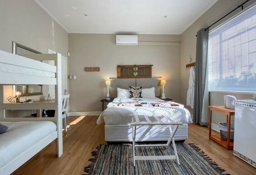 Dört Kişilik Delüks Oda, De Akker Guest House Oudtshoorn