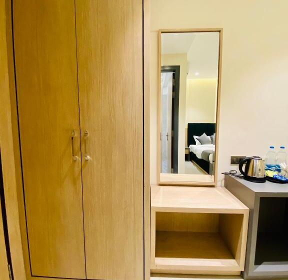 اتاق سوپریور با تخت بزرگ, 51