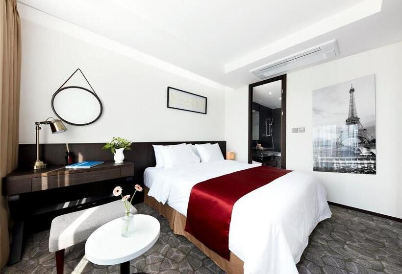 חדר דלוקס, Ramada By Wyndham Yongin