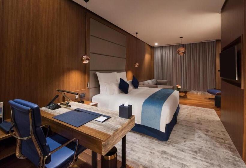 سوئیت جونیور با تخت بزرگ, Wyndham Grand Manama