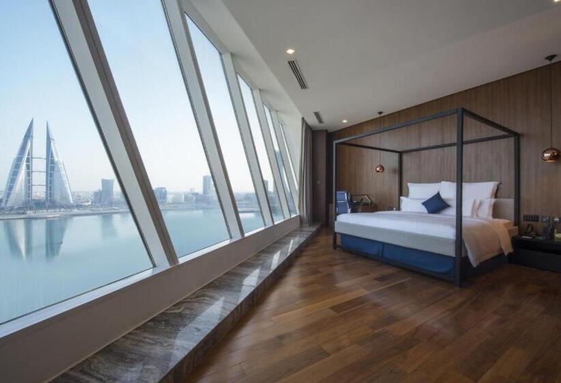 اتاق سوپریور با چشم‌انداز, Wyndham Grand Manama