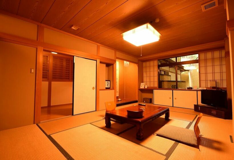 اتاق خانوادگی با سرویس بهداشتی مشترک, 高野山 宿坊 不動院  Koyasan Shukubo Fudoin