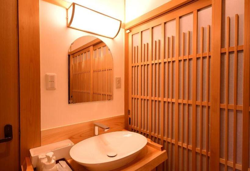 اتاق خانوادگی با سرویس بهداشتی مشترک, 高野山 宿坊 不動院  Koyasan Shukubo Fudoin