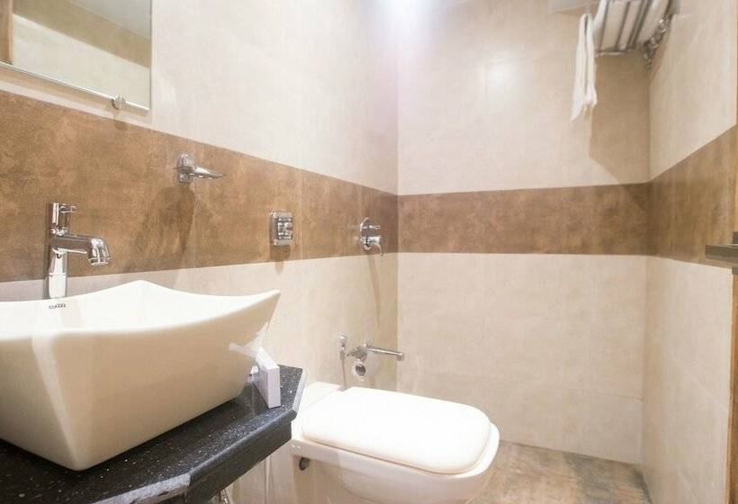 اتاق استاندارد, Treebo Amber International