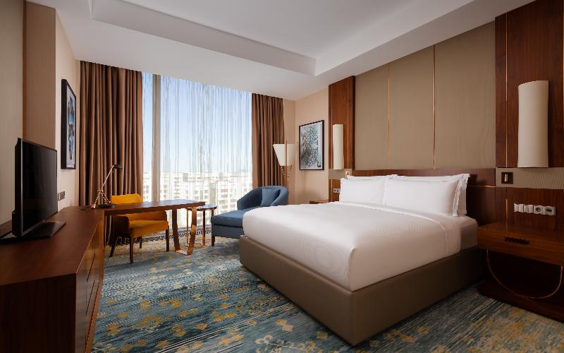 اتاق اجرایی با تخت بزرگ, Hilton Astana