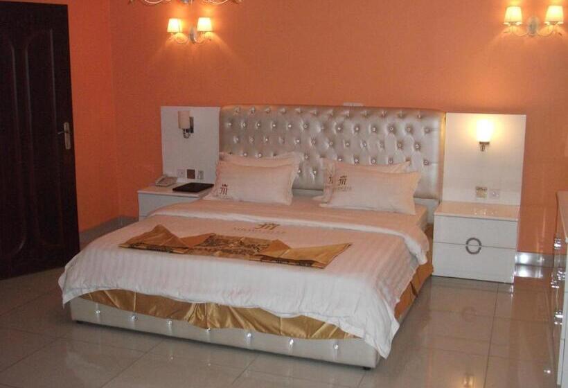 سوئیت پرزیدنت, Mbayaville