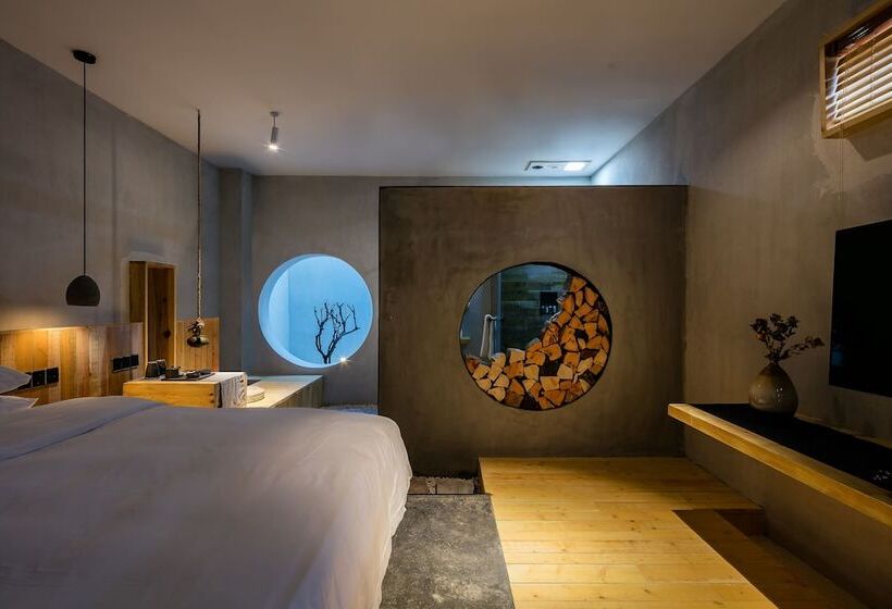 اتاق لوکس, Shangrila Karesansui