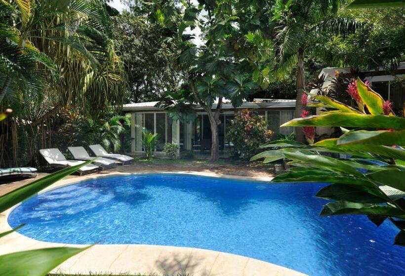 ویلای لوکس 1 خوابه, The Breeze Hotel & Villas