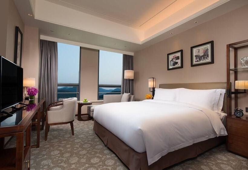 اتاق لوکس, Ramada Jinan