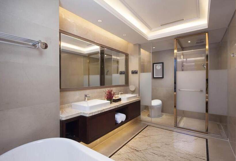سوییت سوپریور, Ramada Jinan