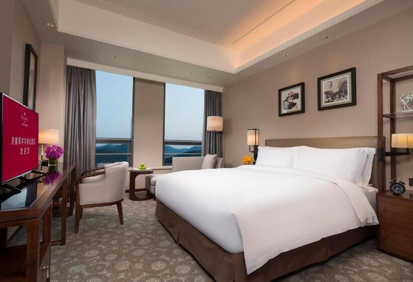 اتاق استاندارد, Ramada Jinan