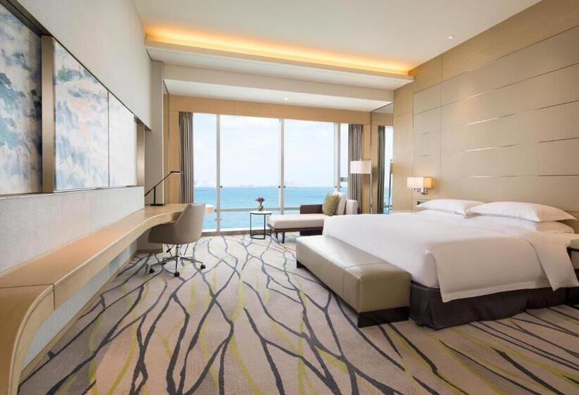 اتاق اجرایی با چشم‌انداز دریا, Fliport Wutong Hotel Free Welcome Fruit & Near Exhibition Center