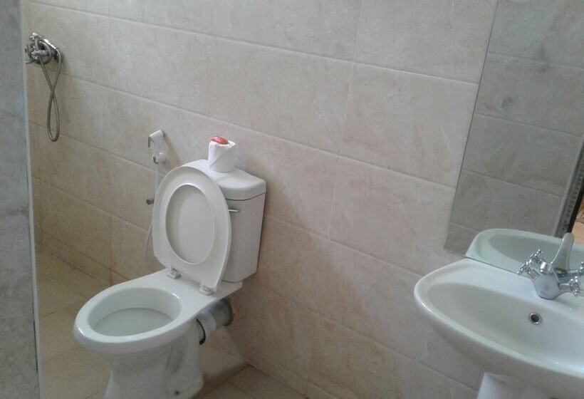 اتاق لوکس, New Fq Motel