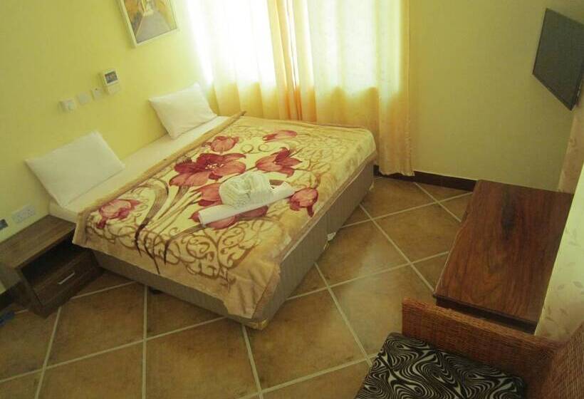 اتاق لوکس, New Fq Motel