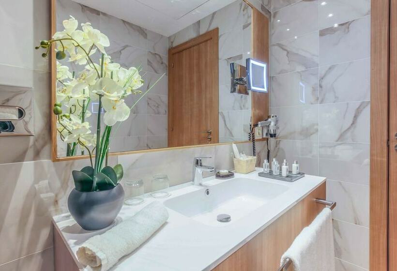 اتاق سوپریور, Lamaraz Hotels