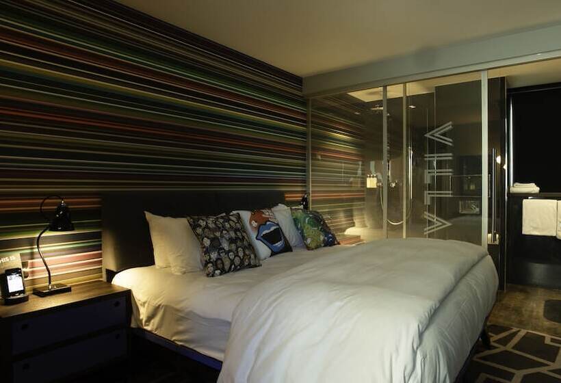 اتاق استاندارد, Village Hotel Portsmouth