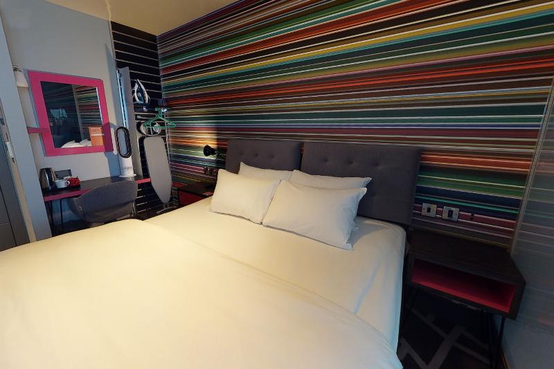 اتاق استاندارد, Village Hotel Portsmouth