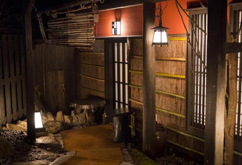 سوییت لوکس, Hikyou Shirakawagensen Sansou Takefue
