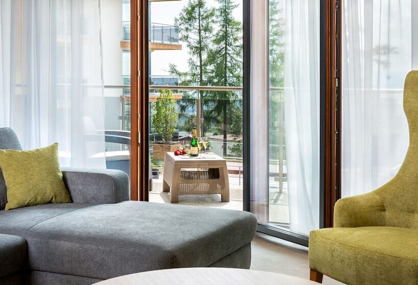 آپارتمان خانوادگی, Apartmánový Hotel Hrebienok Resort