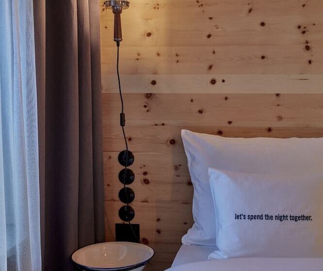 اتاق عادی, 25hours Hotel The Royal Bavarian