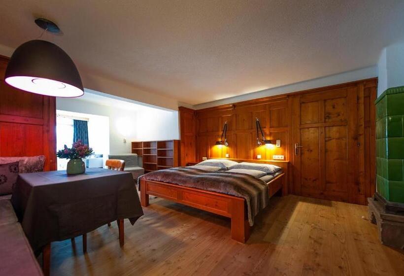 اتاق استاندارد سه نفره, Quality Hosts Arlberg   Hotel Bergheim